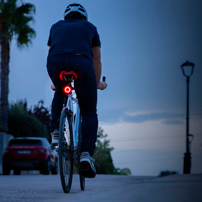 Luz Trasera LED Biklium para Bicicleta - ¡Seguridad con Estilo!