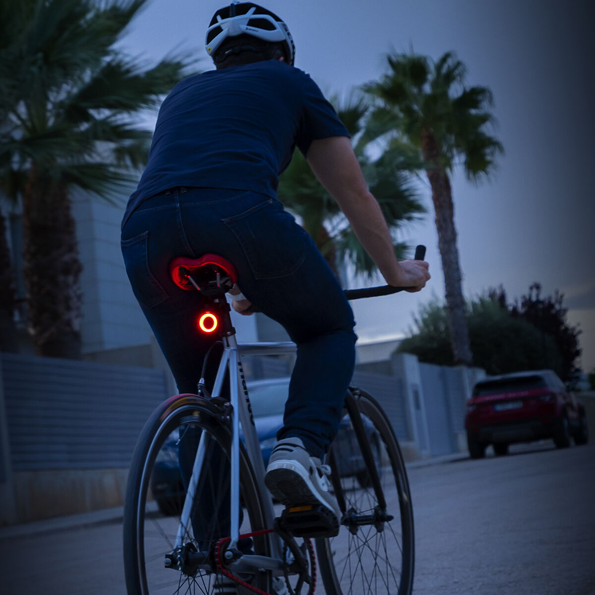 Luz Trasera LED Biklium para Bicicleta - ¡Seguridad con Estilo!